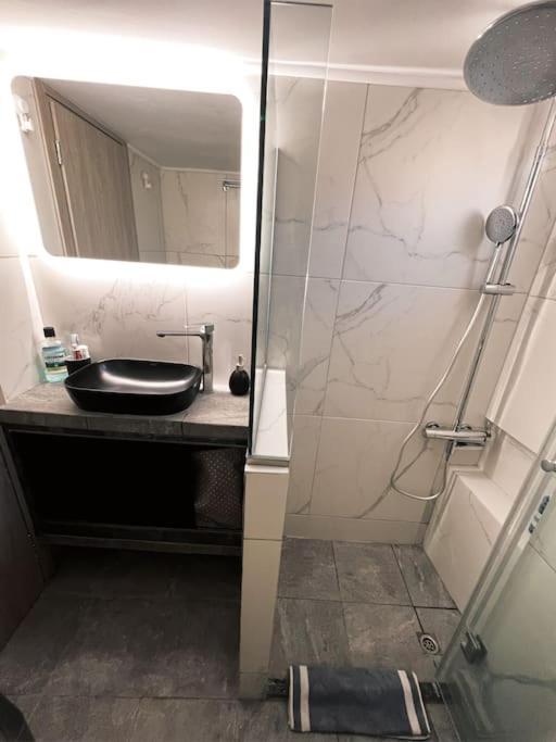 Minimal 3Br Apartment In Atina Dış mekan fotoğraf